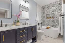 Brand New, Walk to PPG/Duquesne, Spa, Free Parkng